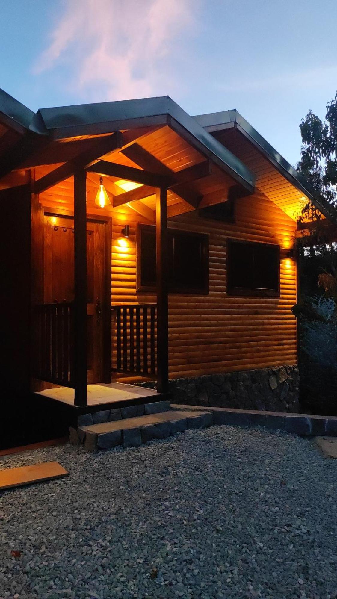 Cabinas El Quetzal San Gerardo de Dota Exterior photo